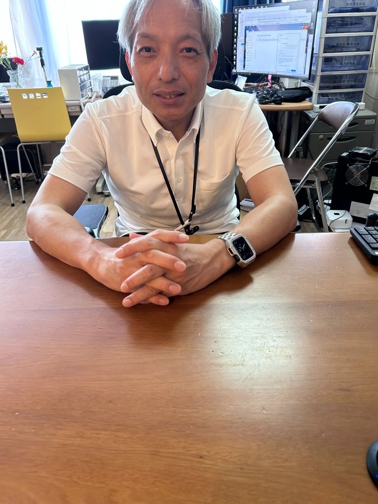 山田教授