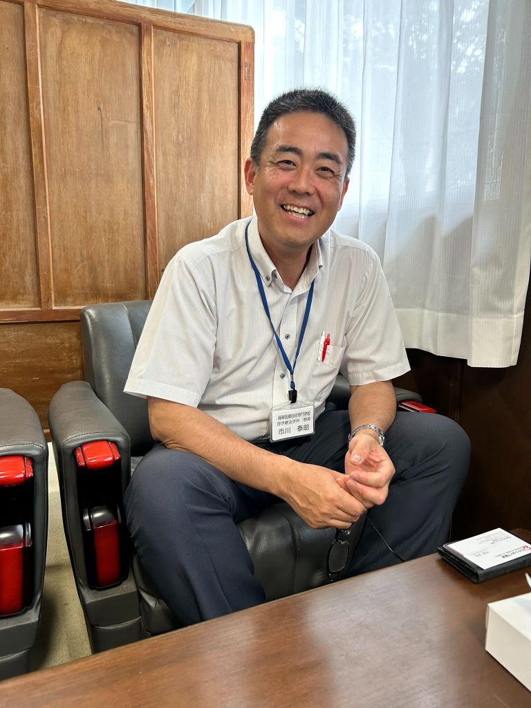 市川先生