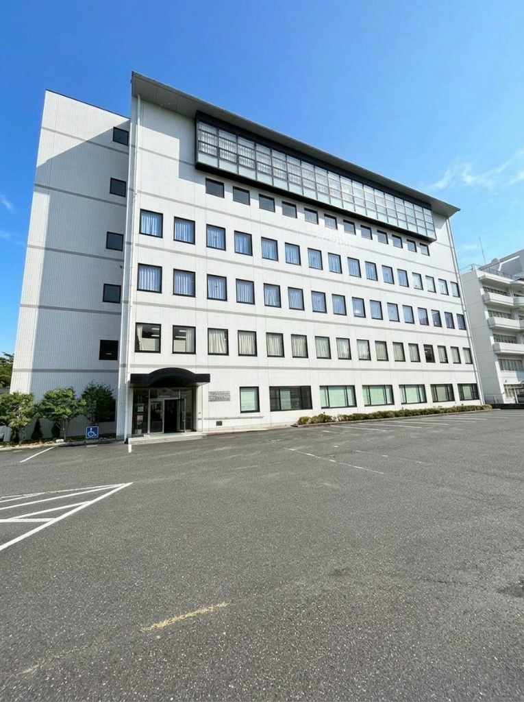 広島都市学園大学 校舎（外観）