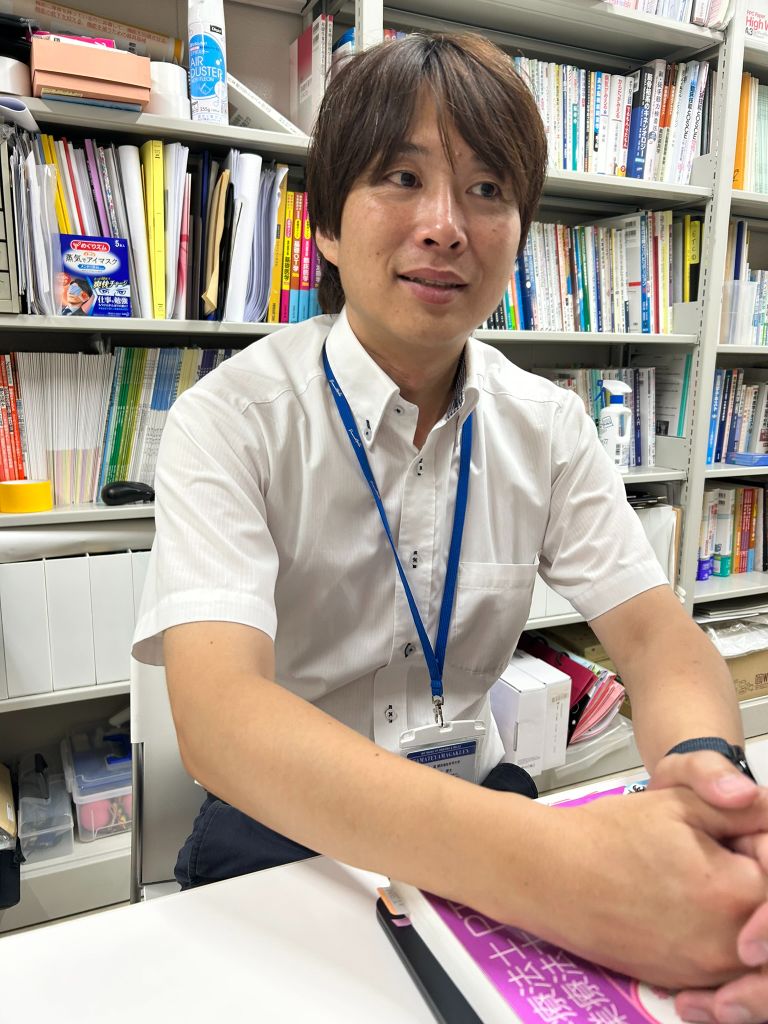 中原先生 インタビューの様子1